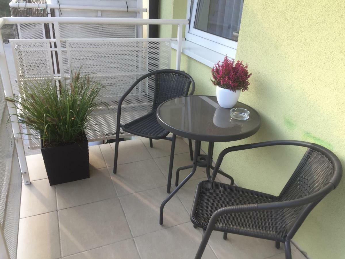 גורז'וב ווילקופולסקי Apartament Trzech Stolic מראה חיצוני תמונה